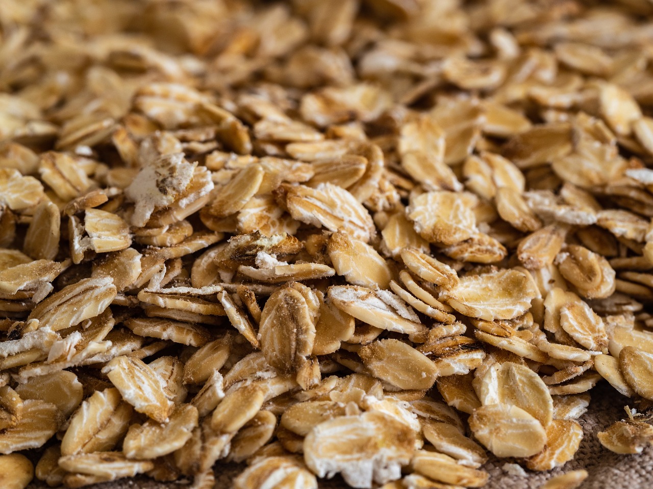 flakes, oatmeal, oats-5200175.jpg